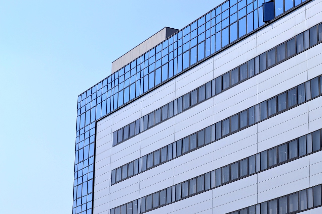 glass products, architecture, contemporary-3193192.jpg